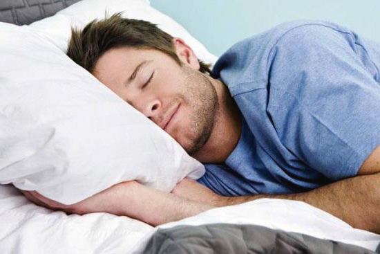 Установлено, что нарушение сна у мужчин негативно сказывается на качестве семенной жидкости